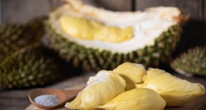 Bolehkah Ibu Menyusui Makan Durian? Ini Penjelasannya, Moms