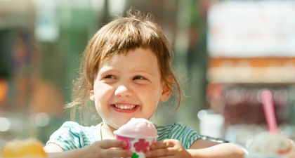 7 Tips Memilih Camilan Sehat untuk Anak