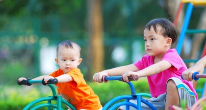 Yuk, Ajak Si Kecil Bermain di Luar!