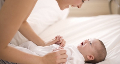 Gerakan Olahraga Ringan Untuk Bayi Baru Lahir 