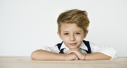 Asah Kemampuan Berpikir Anak dengan 3 Cara Ini!