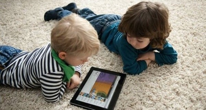 Awas, Anak Anda Kecanduan Gadget!