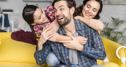 Moms, Ini 7 Tanda Suami Anda Ingin Punya Anak Lagi