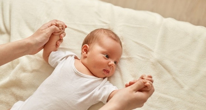 Karotenemia pada Bayi, Sebabkan Warna Kulit Bayi Kuning