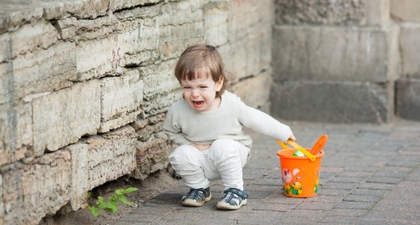 Anak Suka Merengek? Ini 5 Penyebabnya, Moms