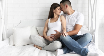Moms, Ini Manfaat Bercinta saat Hamil