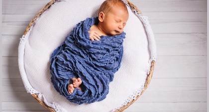 Bayi Sering Kaget, Bahayakah? Ini Cara Mengatasinya