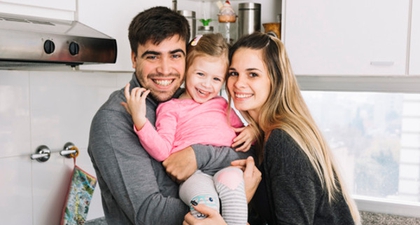 5 Makanan Sehat untuk Menjaga Gigi Putih Keluarga