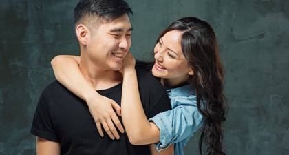 5 Jenis Pujian yang (Diam-Diam) Disukai Suami