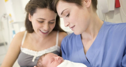 Ini yang Anda Rasakan 24 Jam Setelah Melahirkan, Moms