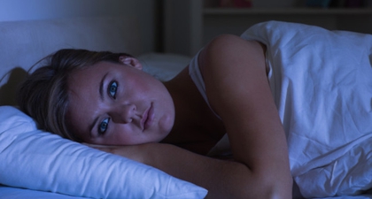 7 Jenis Makanan yang Bisa Merusak Kualitas Tidur Anda